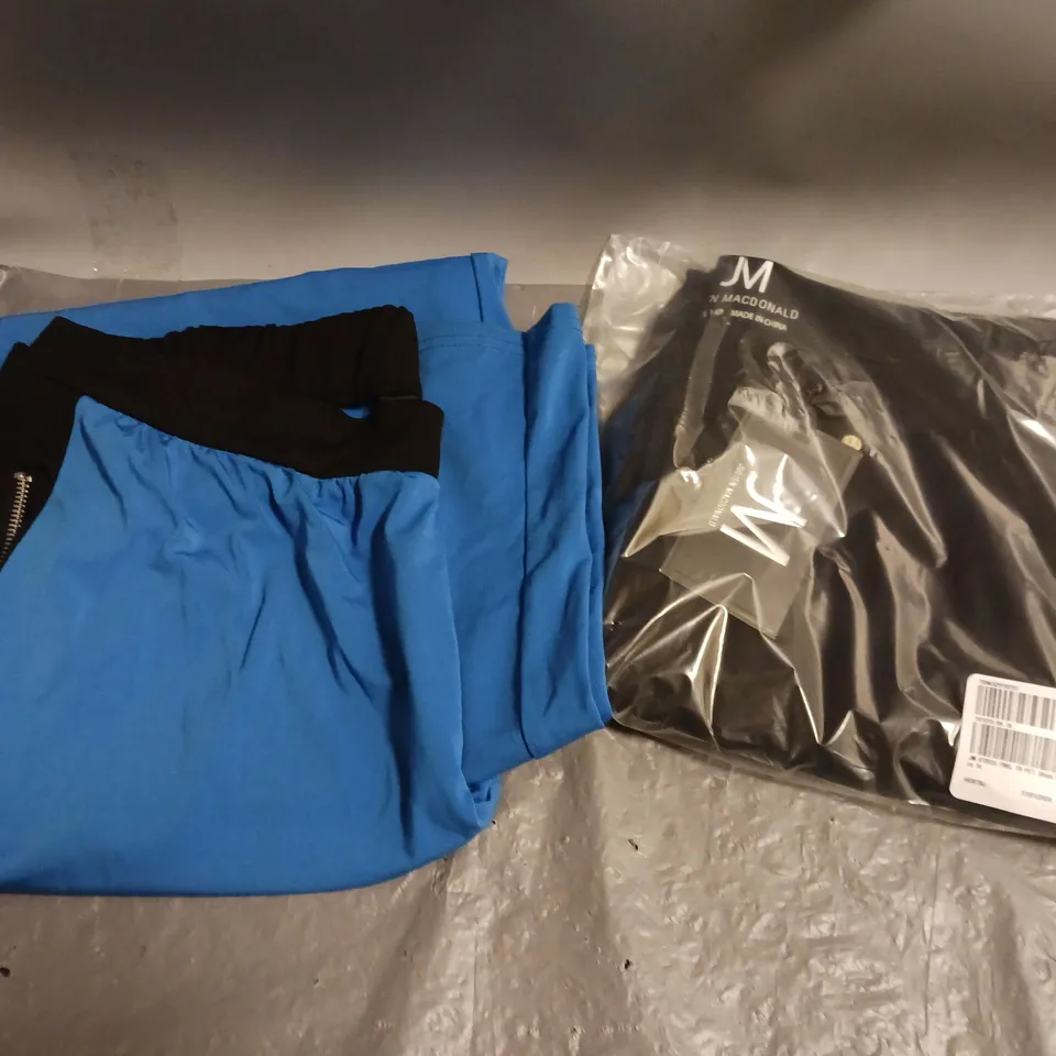 APPROXIMATELY 13 LADIES CLOTHING ITEMS TO INCLUDE JEANS, BLOUSES AND LOUNGEWEAR