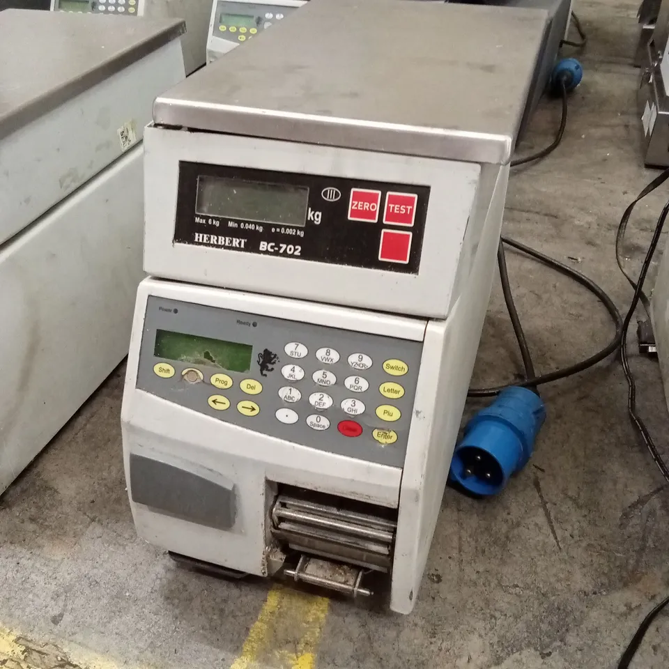 HERBERT BC-702 CHECK-WEIGHING SCALE & LABELER 