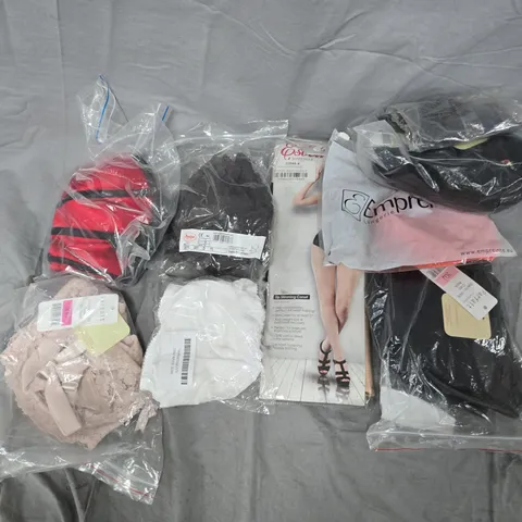 APPROXIMATELY 20 ASSORTED CLOTHING ITEMS IN VARIOUS COLOURS, SIZES, AND STYLES TO INCLUDE BRANDS SUCH AS ANITA, PARFAIT, ESBELT SHAPEWEAR, ETC