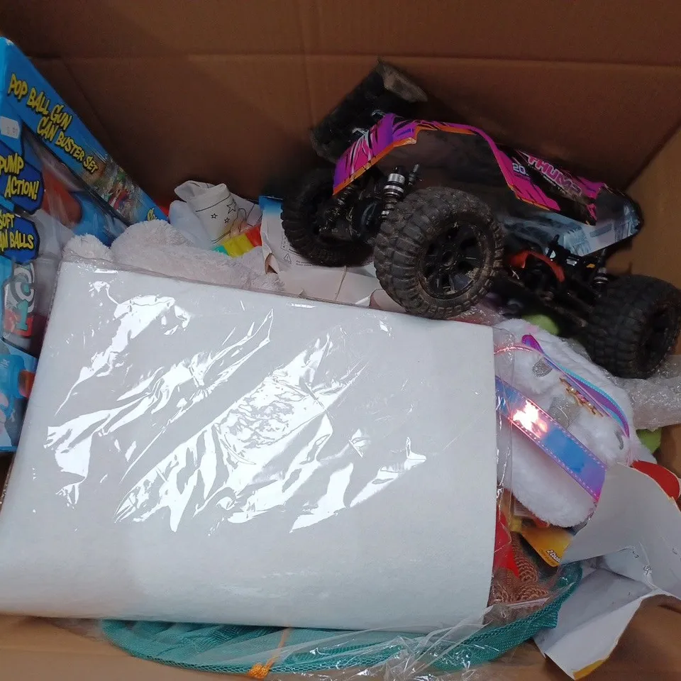 BOX OF APPROX 30 ASSORTED TOYS TO INCLUDE - GOBOTS ROCK LORDS MODEL - LION KING LION - ORCHARD TOYS SPORTY SNAP ECT