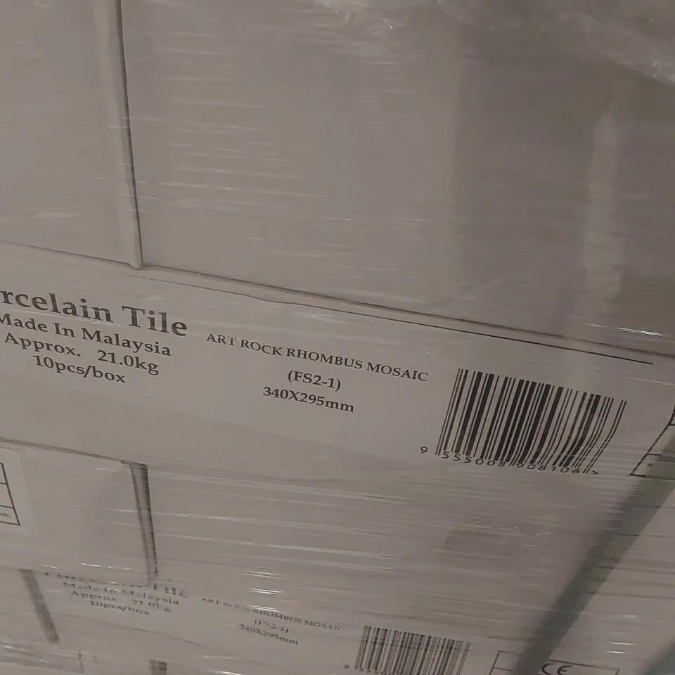 PALLET CONTAINING APPROXIMATELY 48x BRAND NEW VERONA MOSAIC TILES