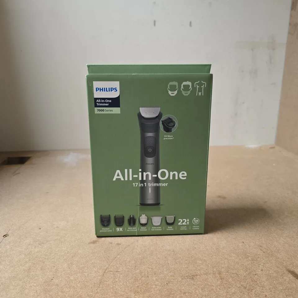 PHILIPS ALL IN ONE TRIMMER 7000 SERIES 17 IN 1 BOXED