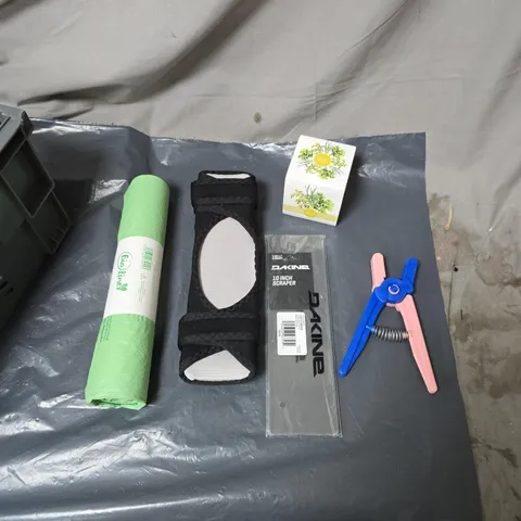 APPROXIMATELY 15 ASSORTED HOUSEHOLD ITEMS TO INCLUDE PLASTIC PLIERS, 10" SCRAPER, MIXED HERBS, JOINT SUPPORT & REFUSE BAGS 