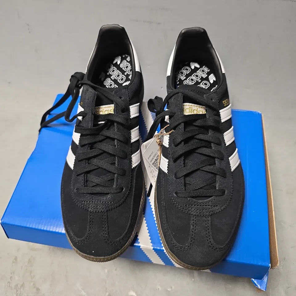 BOXED ADIDAS HANDBALL SPEZIAL J SIZE 5.5