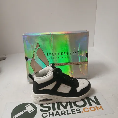 SKECHERS STREET LOS ANGELES AIR-COOLED MEMORY FOAM SNEAKERS – BLACK/WHITE, BOXED - UK 3