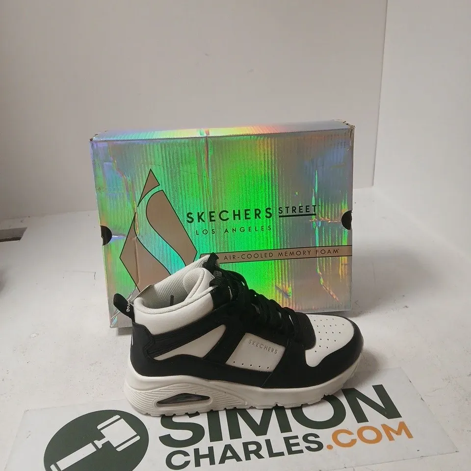 SKECHERS STREET LOS ANGELES AIR-COOLED MEMORY FOAM SNEAKERS – BLACK/WHITE, BOXED - UK 3