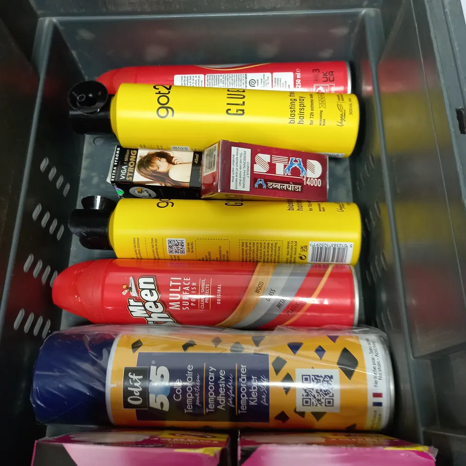 BOX OF APPROXIMATELY 10 ASSORTED AEROSOLS TO INCLUDE - MR SHEEN MULTI SURFACE POLISH - GOT2BGLUED HAIRSPRAY - BULLDOG DEODORANT - ETC - COLLECTION ONLY