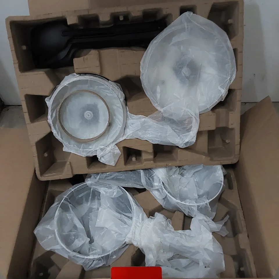 BRAND NEW & BOXED TEFAL EASY CARE 9-PIECE PAN AND UTENSIL SET 