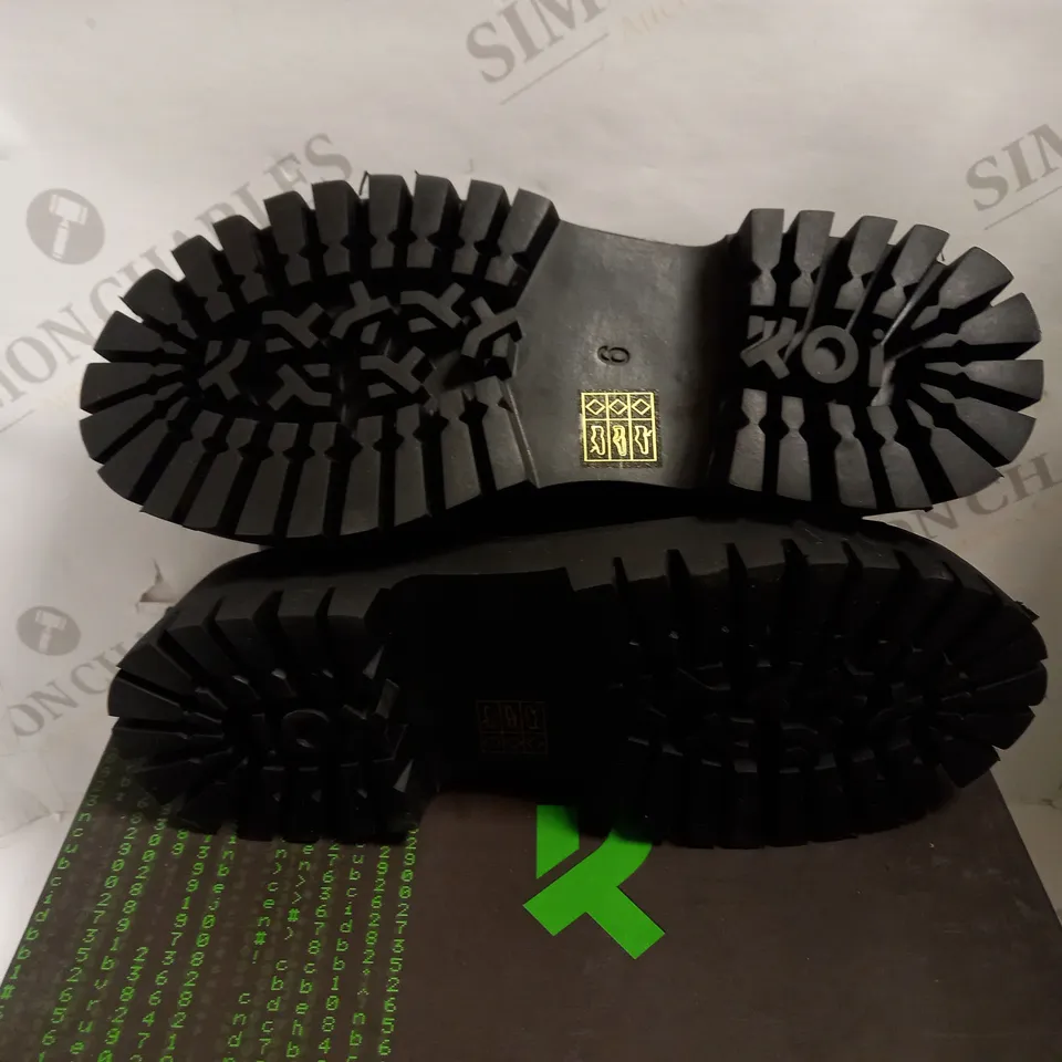 KOI VEGAN TRANTOR GLADIATOR SANDALS - BLACK SIZE 6