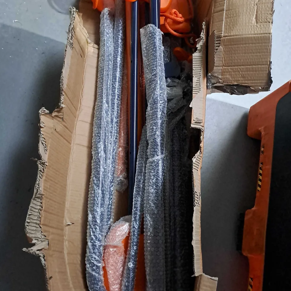 GARDEN SWING/SEESAW PLAY SET ORANGE  RRP £139.99