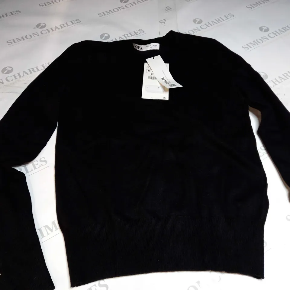 ZARA ROUND NECK LONG SLEEVE TOP IN BLACK - SMALL