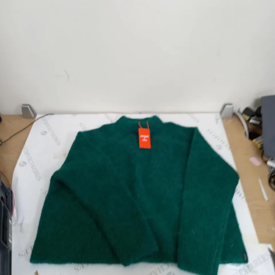 SUPERDRY SUPER LUX RIBBED CREW GREEN - MEDIUM