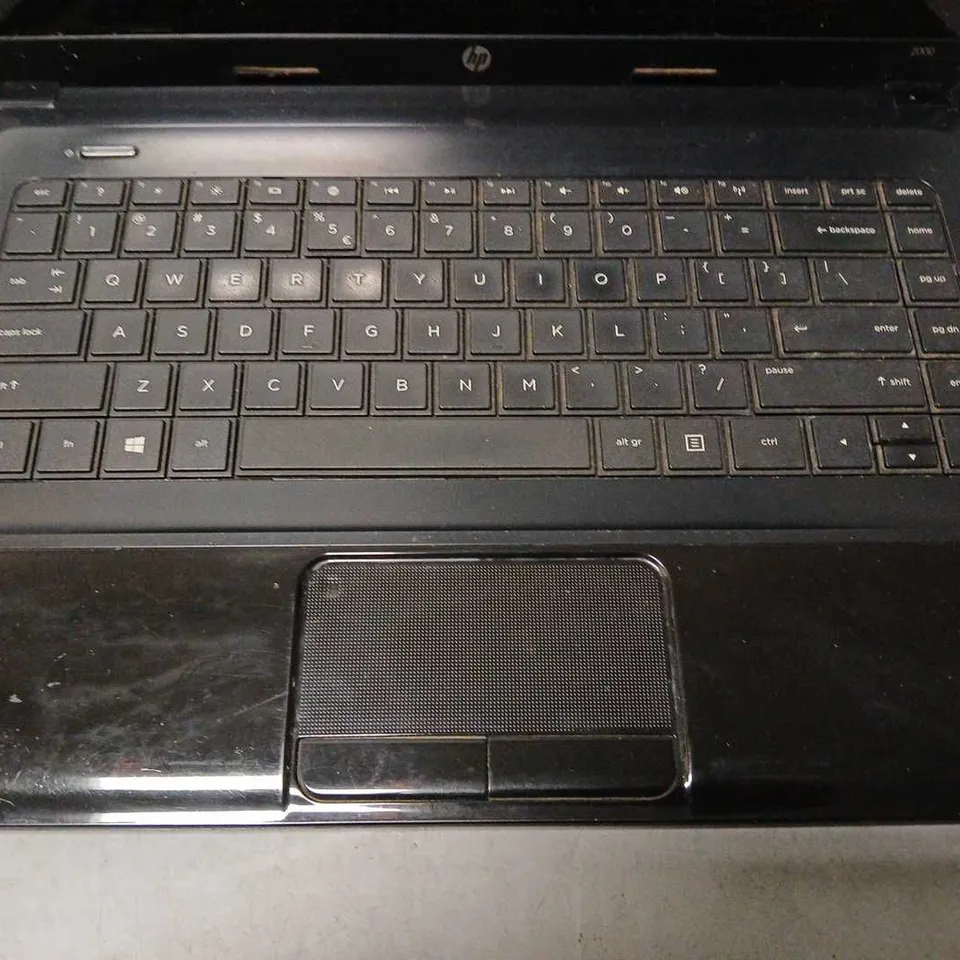 HP 2000 BLACK LAPTOP