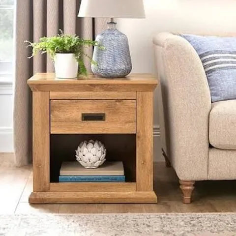 CLIFTON LAMP TABLE