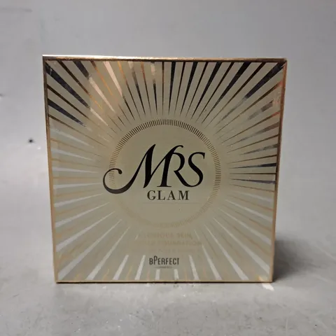 B PERFECT X MRS GLAM GLORIOUS SKIN POWDER FOUNDATION 03 LIGHT WARM