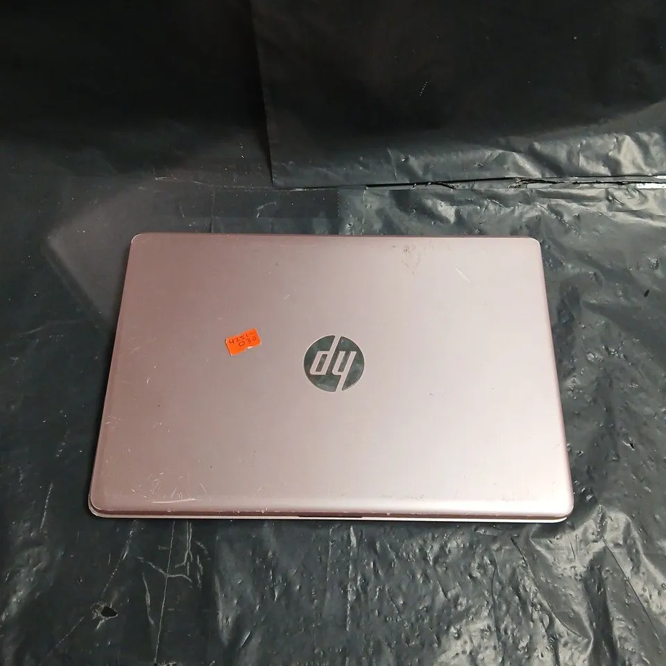 HP STREAM LAPTOP – ROSE GOLD, MODEL 11-AK0028NA