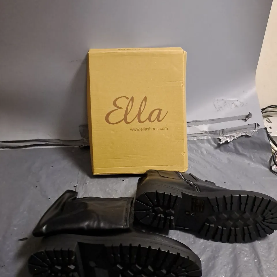 BOXED PAIR OF ELLA NICOLA BOOT BLACK UK 8 