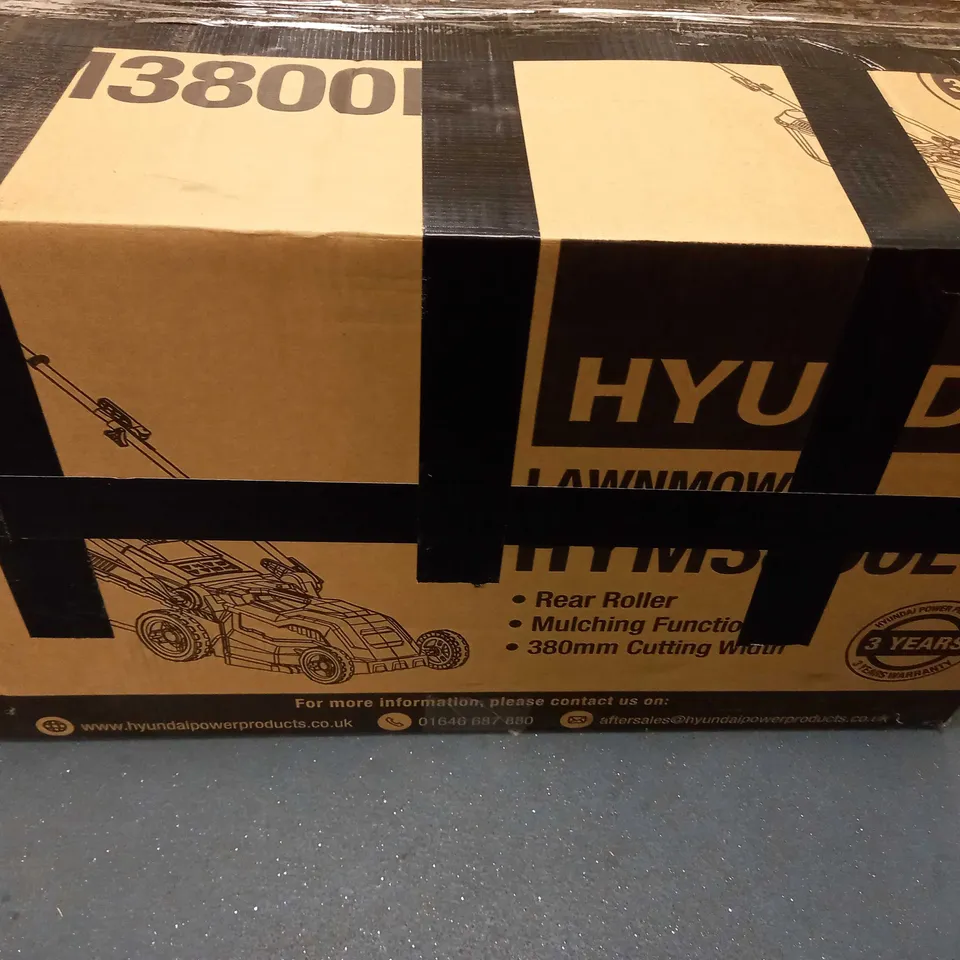 HYUNDAI LAWNMOWER