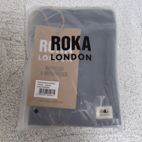BAGGED ROKA LONDON CHELSEA RECYCLED NYLON X-SMALL GRAPHITE
