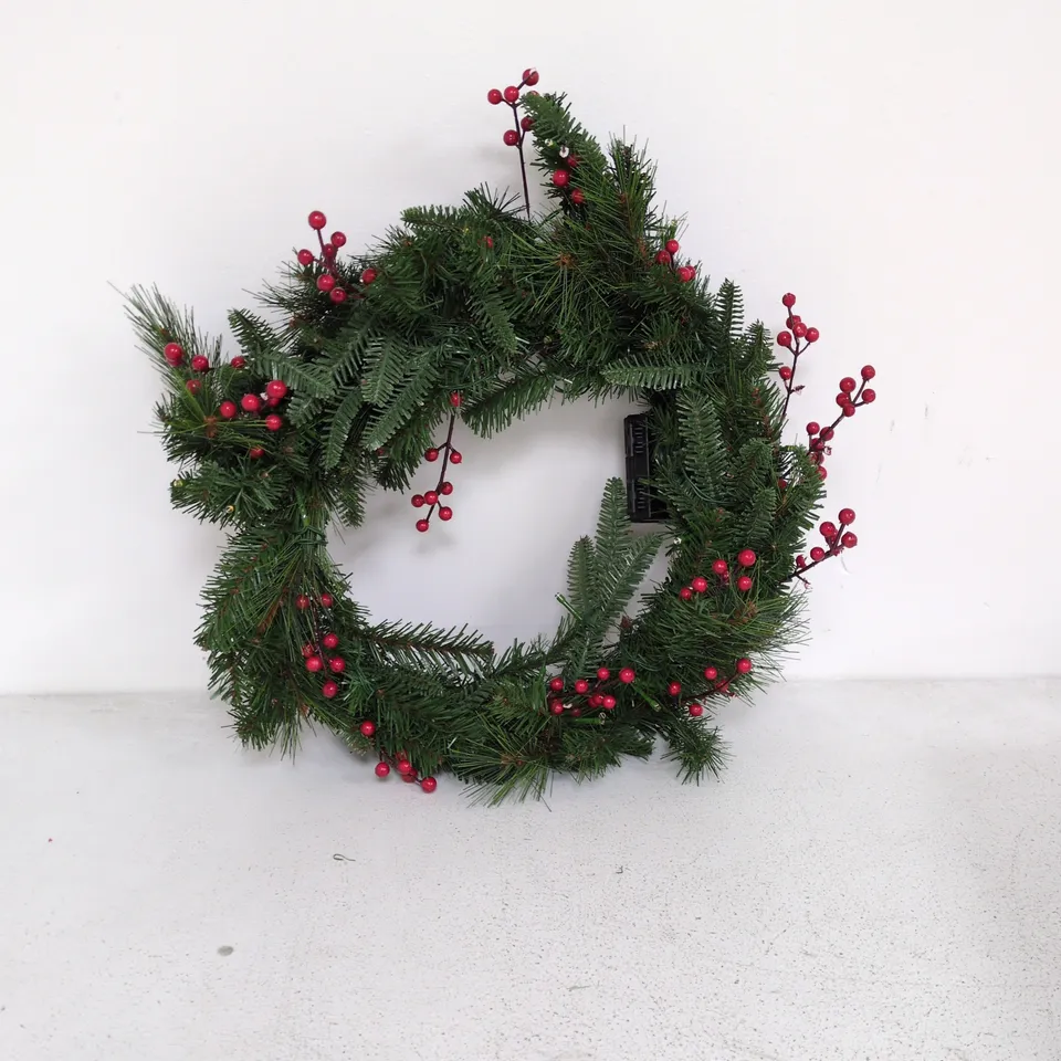 SARA BY SARA DAVIES 50CM PRE LIT WINTERLUXE FIR WREATH