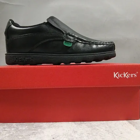 BOXED PAIR OF KICKERS SLIP-ON SHOES IN BLACK SIZE EU 32