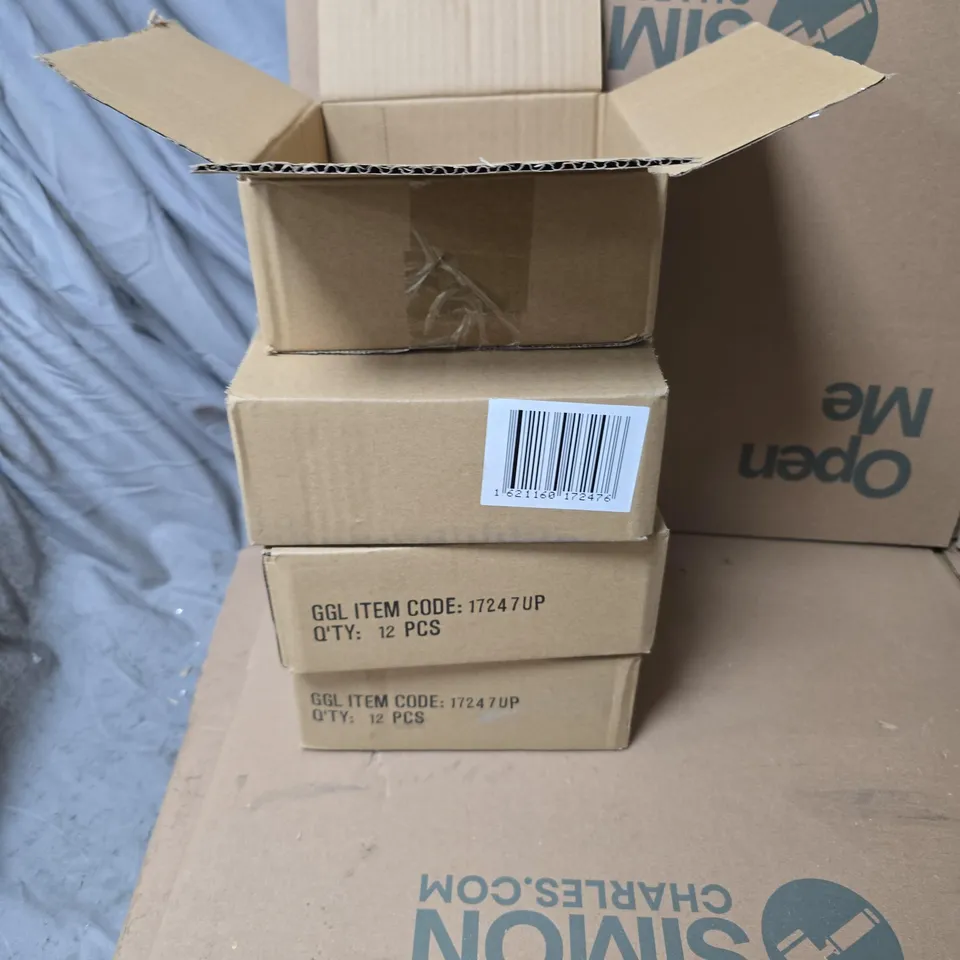 4 BOXES OF ASSORTED GISELA GRAHAM SMALL DECORATIONS 