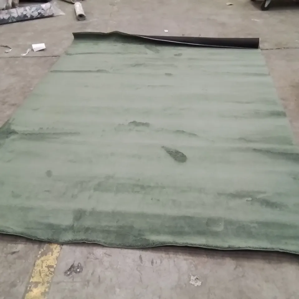 QUALITY DESIGNER AREA RUG - APPROXIMATELY 280X200CM