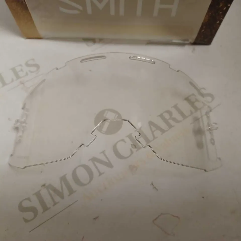 SMITH CHROMAPOP EVERYDAY RED MIRROR GOGGLES WITH CLEAR ANTI FOG LENS INCLUDED