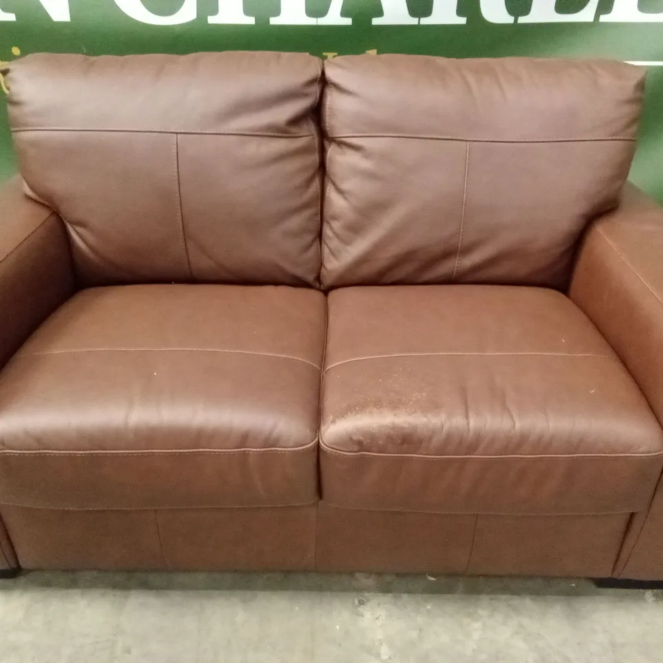 HAMPSHIRE ITALIAN LEATHER 2 SEATER SOFA RRP £899