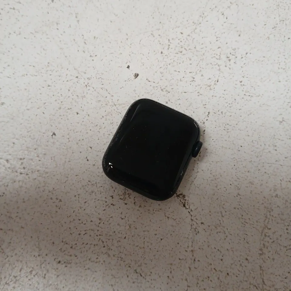 APPLE WATCH SE 2 40MM GPS ALUMINIUM MIDNIGHT