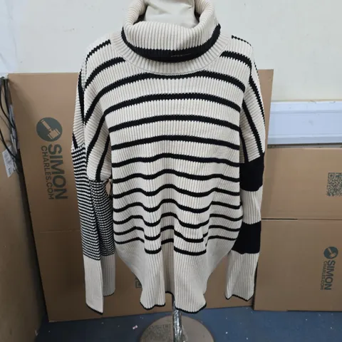 APRICOT CREAM & BLACK STRIPED CHUNKY KNIT TURTLENECK SWEATER SIZE 12