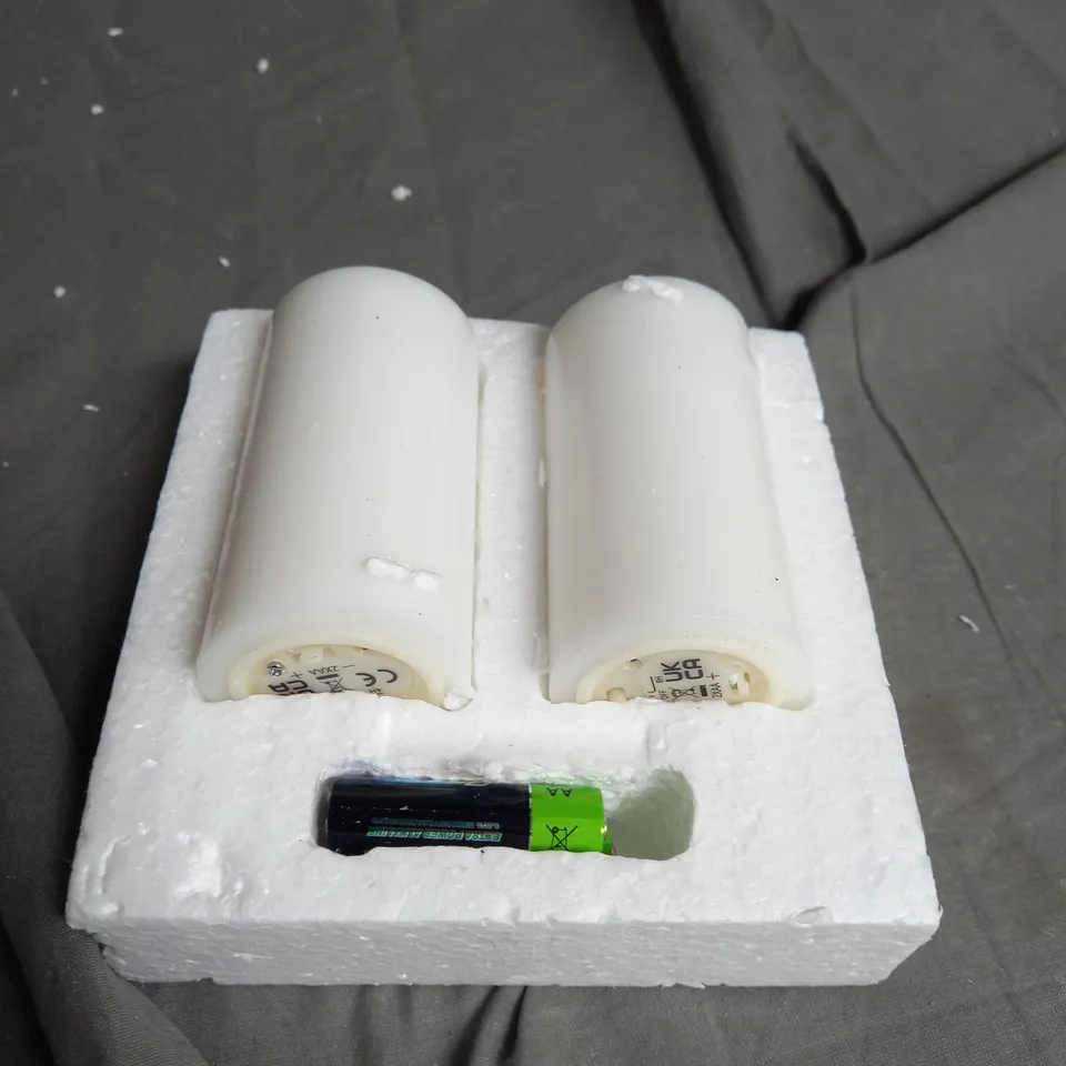 K BY KELLY HOPPEN SET OF PILLAR CANDLES WHITE 