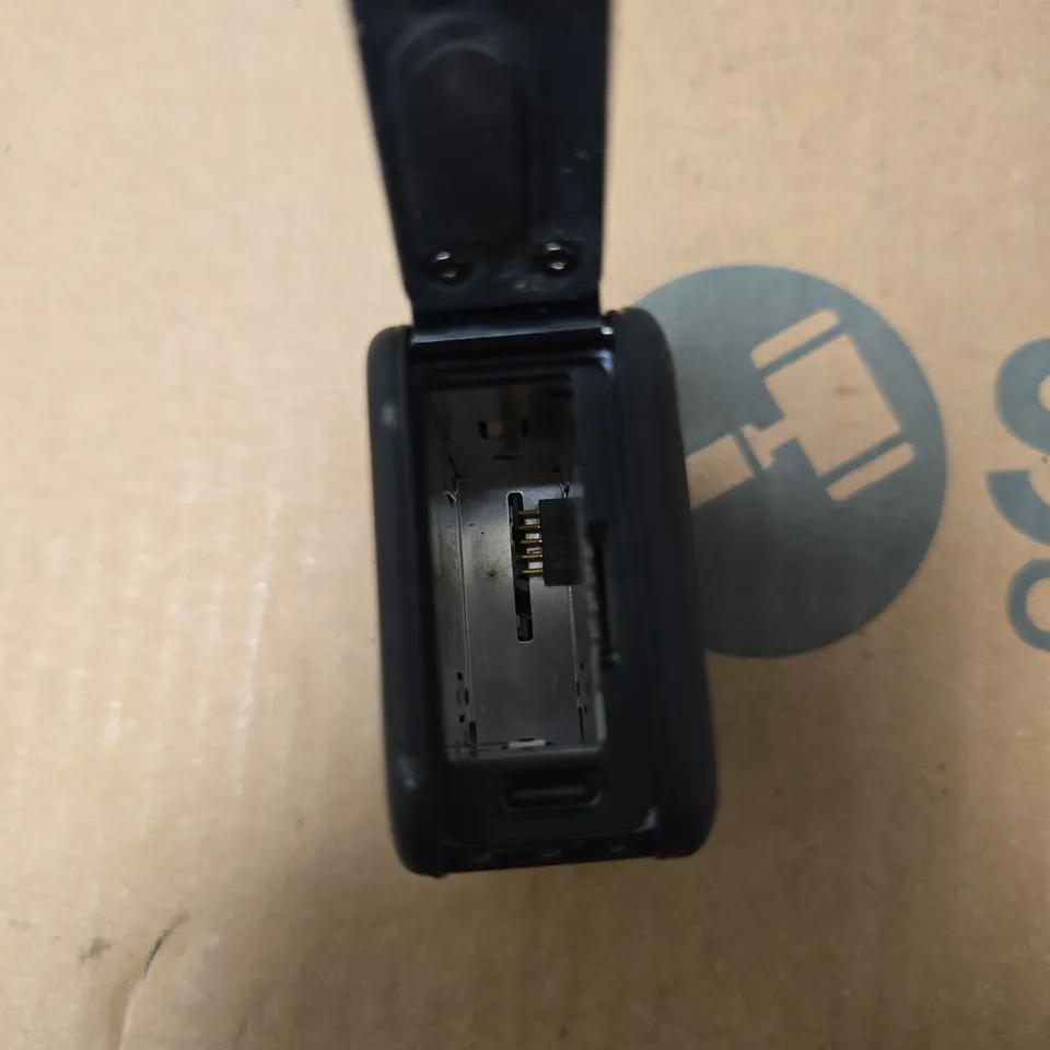 GOPRO ACTION CAMERA – BLACK (WITH USB-C CHARGER)