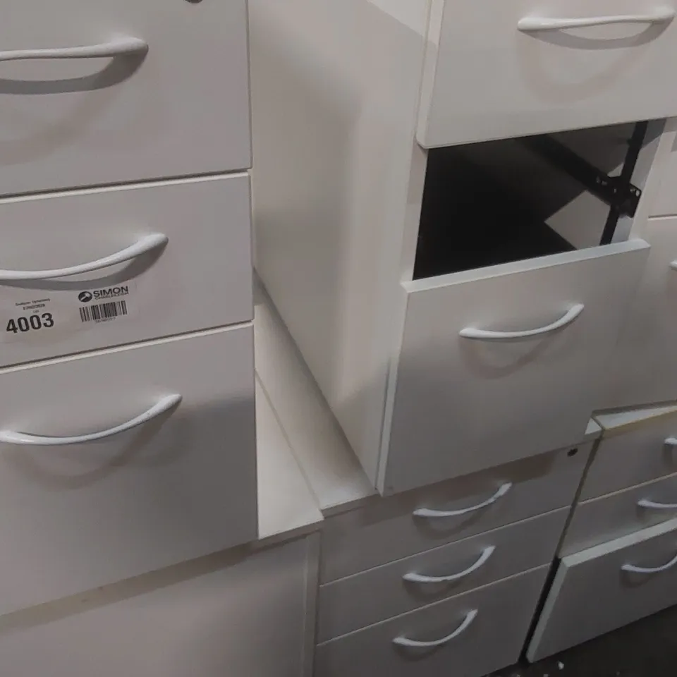 6X ASSORTED WOODEN WHITE DRAWER CABINETS