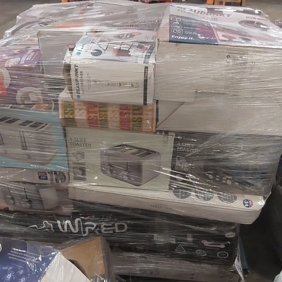PALLET CONTAINING A LARGE ASSORTMENT OF UNCHECKED ELECTRICAL PRODUCTS INCLUDING: LAWN MOWERS, TOASTED SANDWICH MAKER, TOASTERS, FOOD PROCESSOR, BLENDER ECT