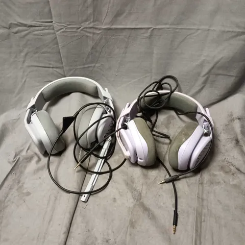 BOX OF APPROXIMATELY 5 ASSORTED LOGITECH HEADSETS/HEADPHONES 