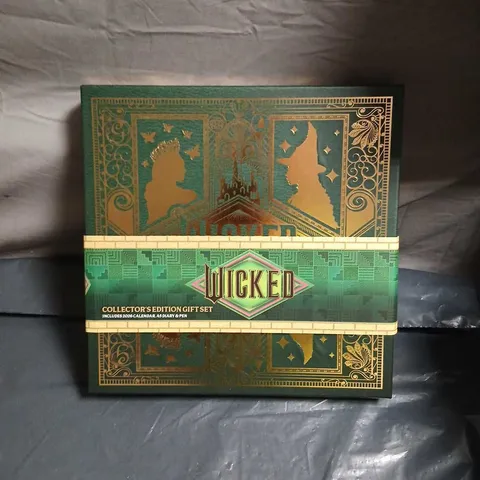 WICKED COLLECTOR'S EDITION GIFT SET – CALENDAR, DIARY & PEN