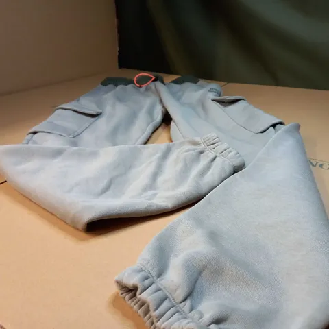 NIKE KHAKI/LOGO CUFFED JOGGERS - XS