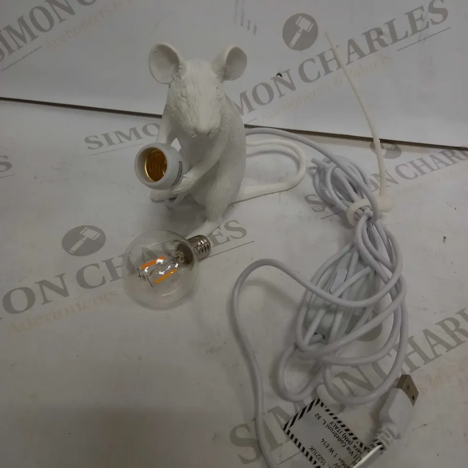 SELETTI SITTING MOUSE TABLE LAMP 
