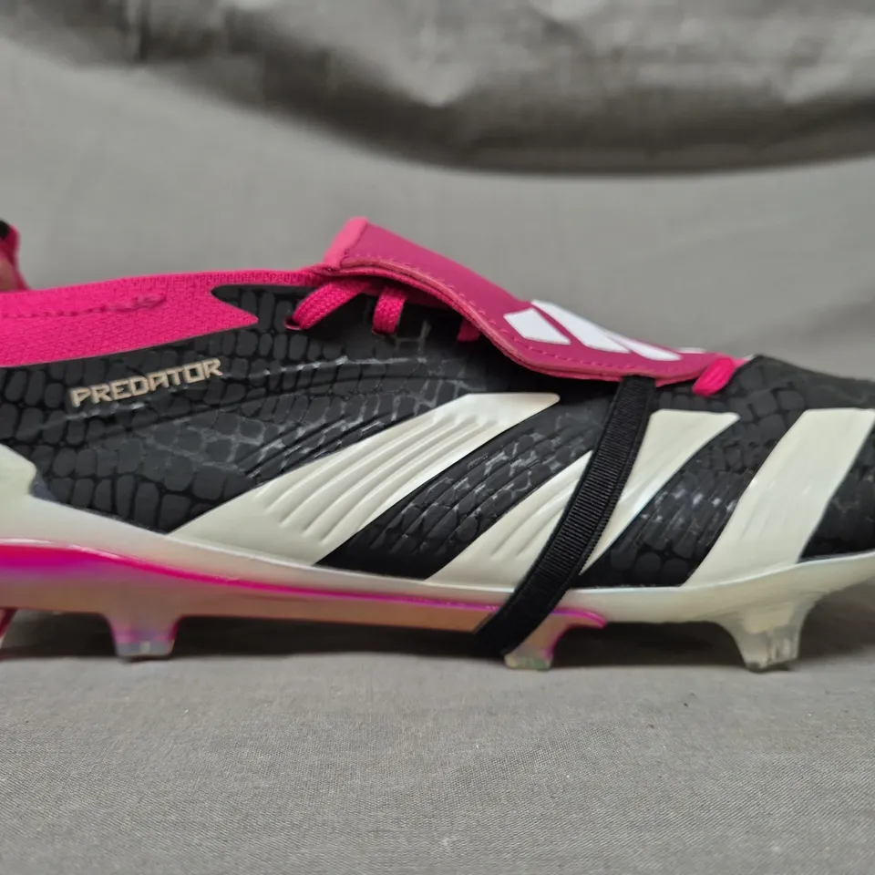 PAIR OF ADIDAS PREDATOR FOOTBALL BOOTS IN BLACK/WHITE/PINK UK SIZE 10.5