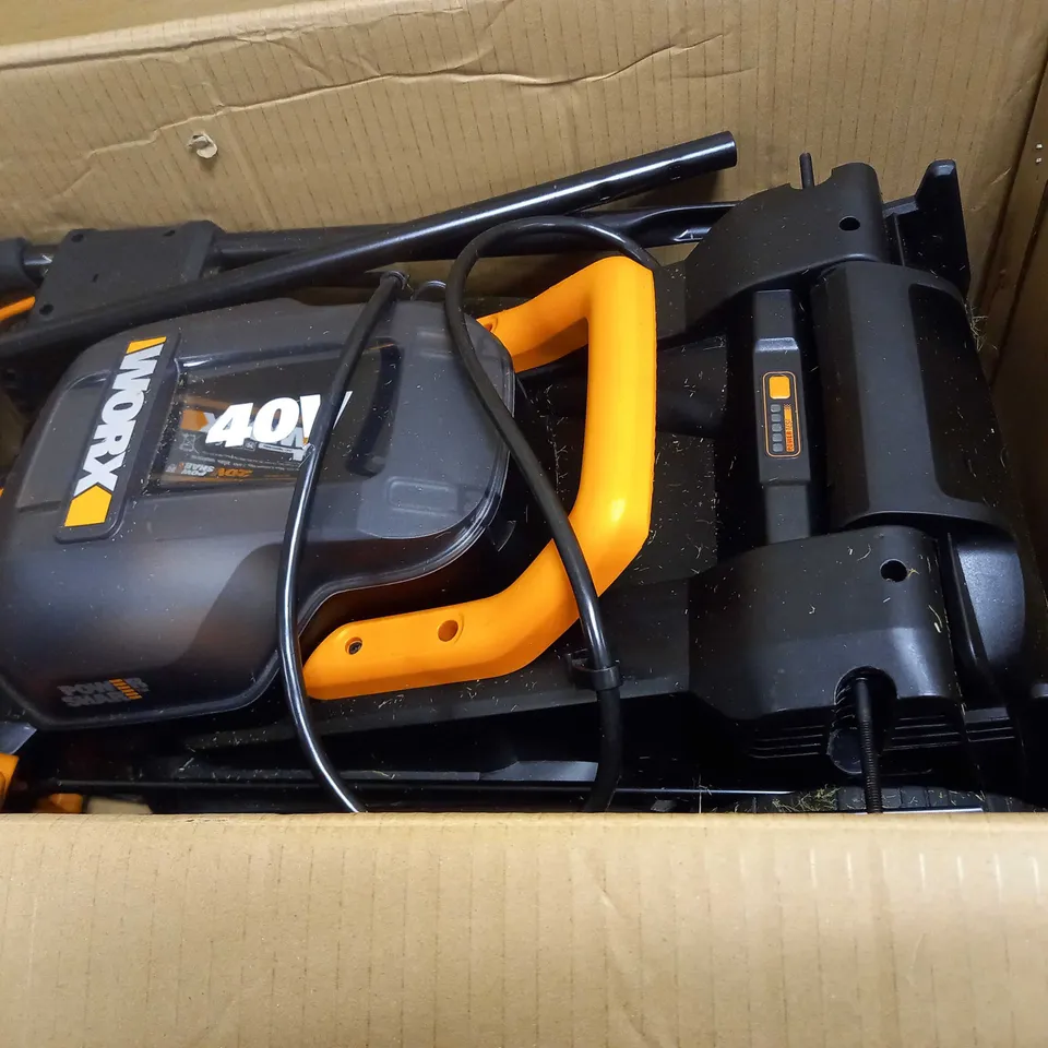 WORX 34CM CORDLESS LAWNMOWER