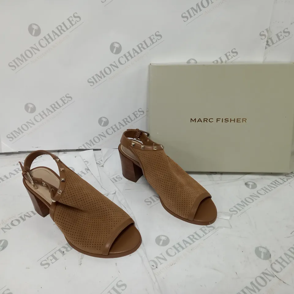 MARC FISHER MEDIUM BROWN SUEDE SANDAL SIZE 6 BOXED 