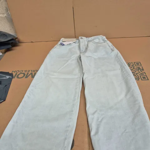 MINT VELVET LIGHT WASH DENIM JEANS, UK 8 SHORT (EU 36, US 4)
