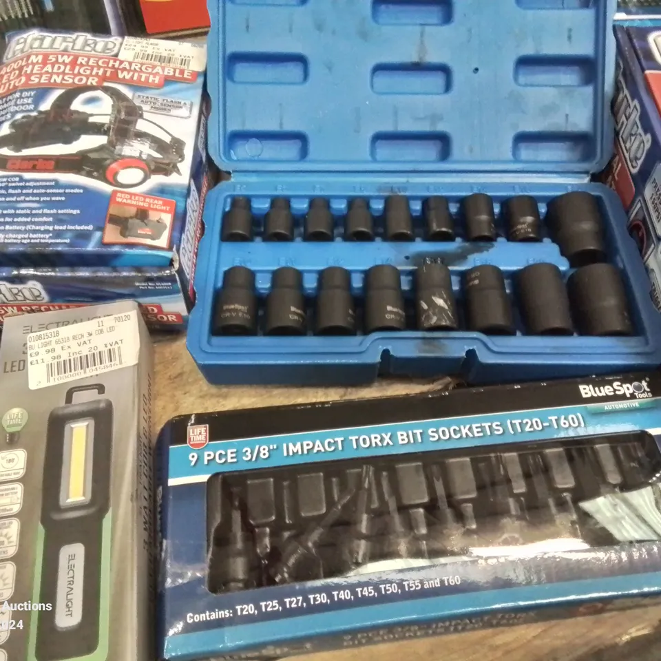 BOX CONTAINING LARGE AMOUNT OF MIXED TOOLS TO INCLUDE: 12V DIGITAL TYRE INFLATOR, STAR KEY SET, PROFESSIONAL TORX SOCKET SET, RECHARGEABLE HEADLAMP, HELMET, SOLDERING IRON ETC,