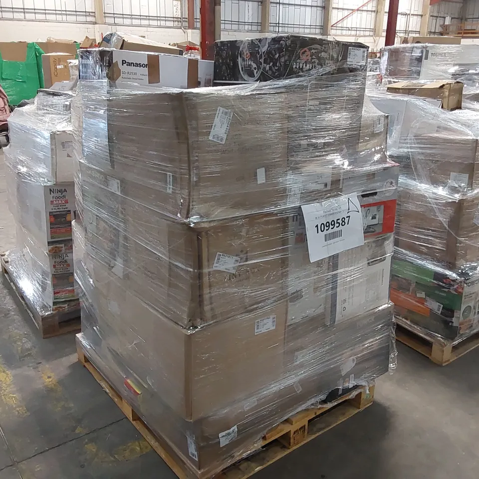 PALLET OF APPROXIMATELY 47 UNPROCESSED RAW RETURN HOUSEHOLD AND ELECTRICAL GOODS TO INCLUDE;