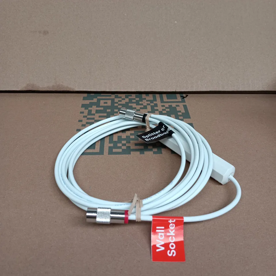 TOTE OF APPROXIMATELY 10 ASSORTED ITEMS INCLUDING TALK TALK WIFI ROUTER KIT, SKY ETHERNET CABLE AND WIRE 