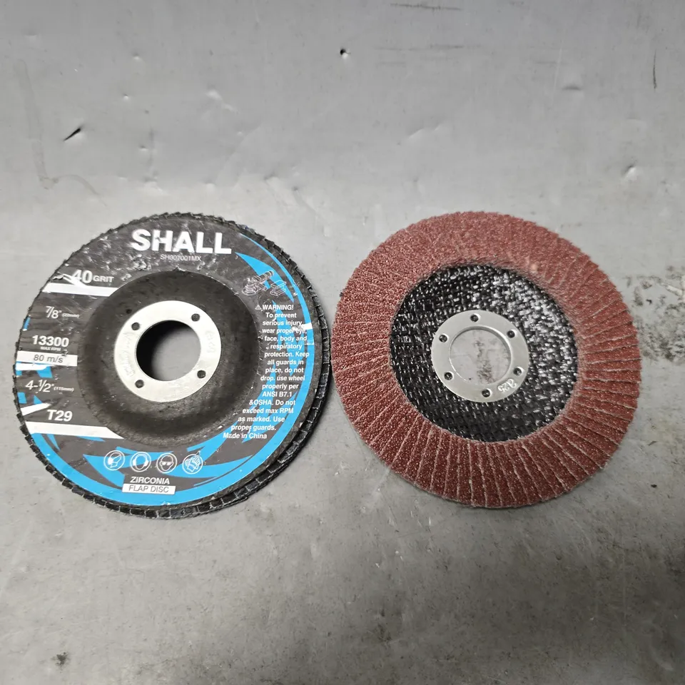 APPROXIMATELY 15 ASSORTED ITEMS TO INCLUDE - SHALL 40 GRIT FLAP DISC , FLAP DISC 