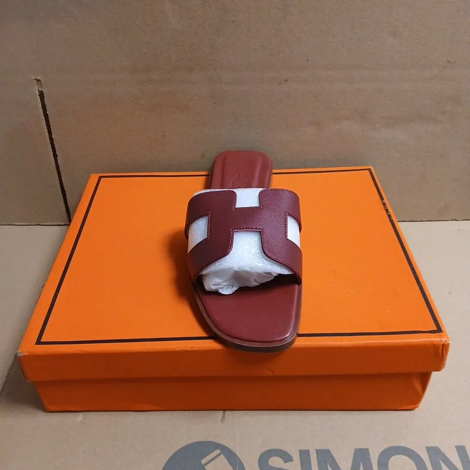 HERMÈS ORAN SANDALS, BURGUNDY LEATHER, UK 4.5 