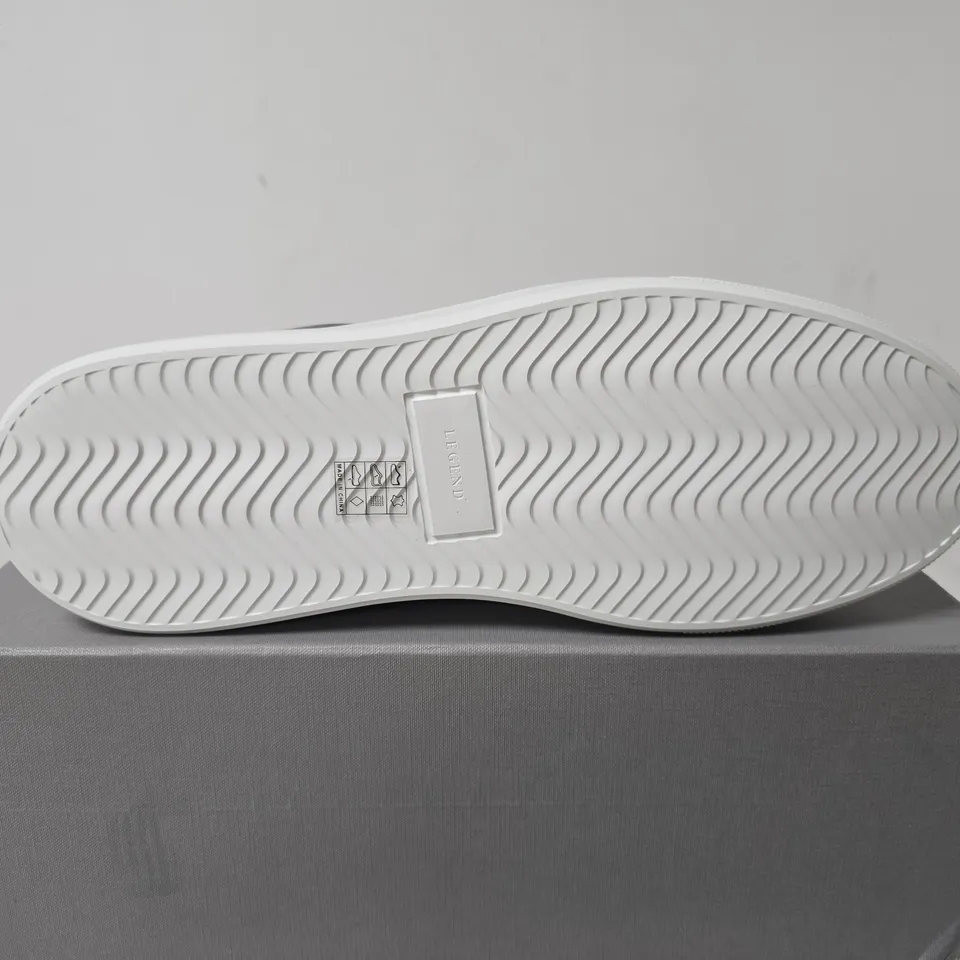 BOXED PAIR OF LEGEND VELORA TRAINER – GREY - UK SIZE 11