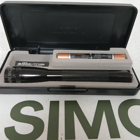 FIVE MINI MAGLITE AA LED TORCHES